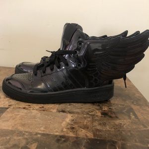 Adidas x Jeremey Scott Black “Wings” size 9